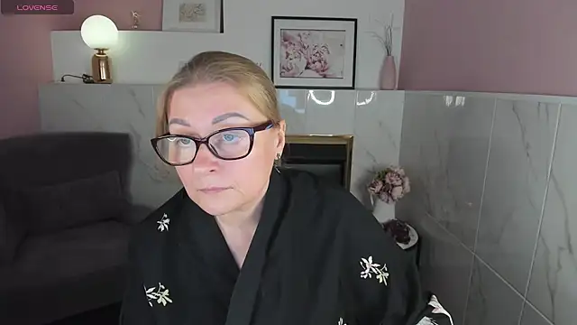 AlexandraKind online show from January 14, 4:29 pm