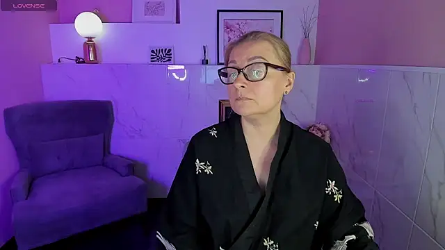 AlexandraKind online show from January 19, 4:36 pm
