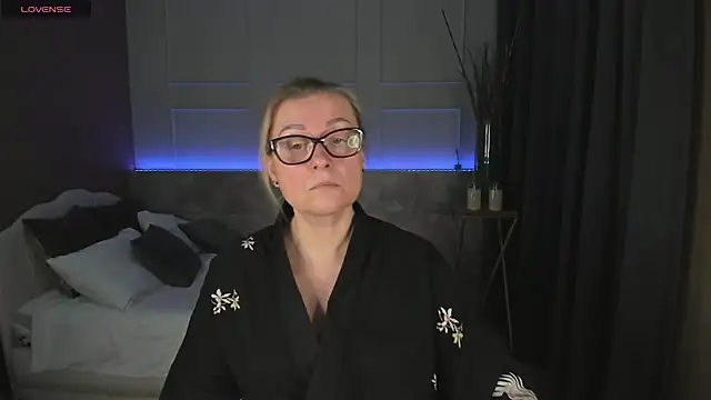 AlexandraKind online show from January 23, 8:56 pm