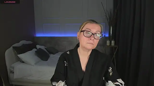 AlexandraKind online show from January 23, 11:58 pm