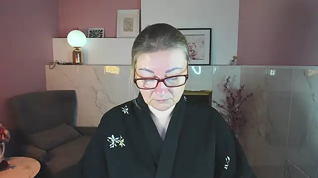 AlexandraKind online show from November 5, 1:44 pm