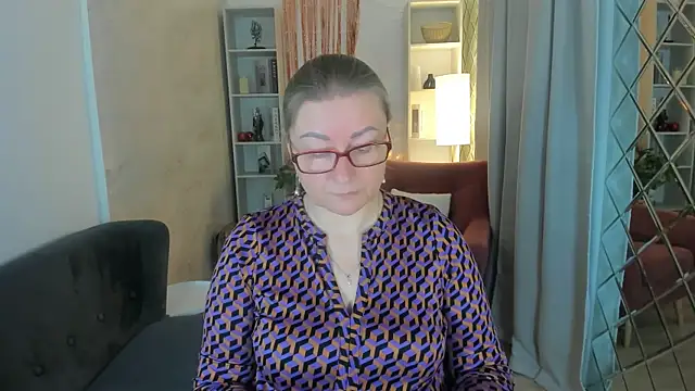 AlexandraKind online show from January 10, 1:35 pm