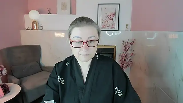 AlexandraKind online show from March 20, 1:27 pm