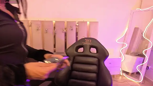 Andy tay1 online show from September 26, 2:59 am