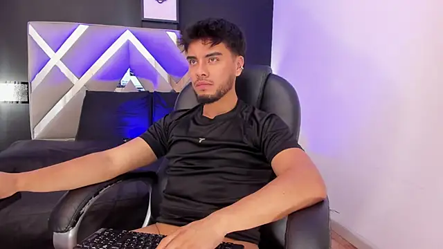 Tommidubois online show from January 22, 3:09 am