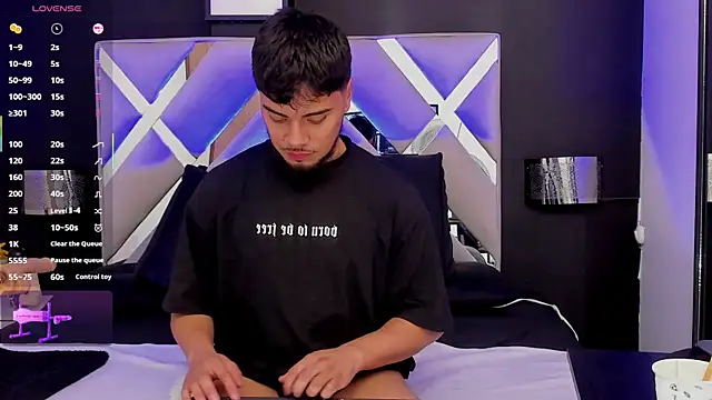 Tommidubois online show from March 2, 2:08 am