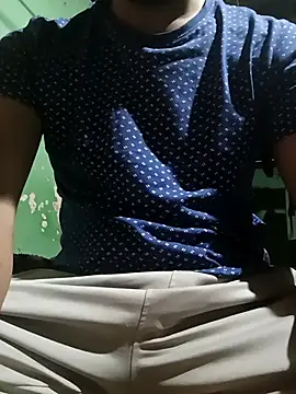 Snapshot of Vignesh3246 chatting on October 2, 5:20 pm Vignesh3246 online show from October 2, 5:20 pm