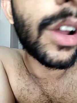 Snapshot of Vignesh3246 chatting on October 12, 7:13 pm Vignesh3246 online show from October 12, 7:13 pm