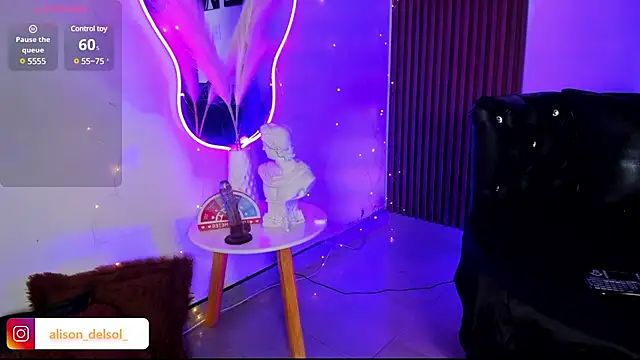 Alisson Wynter online show from February 5, 6:13 am