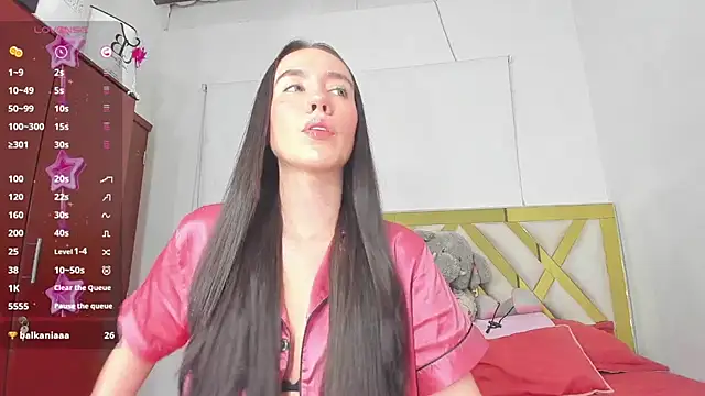 rousee yareldss online show from February 9, 11:31 pm