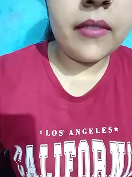 Love-Veronica online show from July 29, 5:44 pm