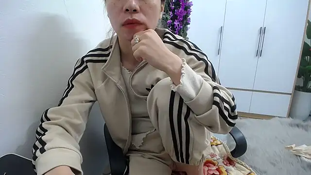 HotQueen online show from March 8, 12:52 pm