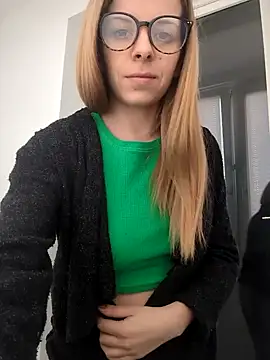 Snapshot of TerrasWildlife chatting on February 17, 3:53 pm TerrasWildlife online show from February 17, 3:53 pm