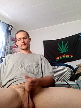 ChuckyyDee online show from September 13, 8:08 pm