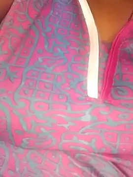 Snapshot of Sexy_Radhikaa chatting on December 5, 12:52 am Sexy Radhikaa online show from December 5, 12:52 am