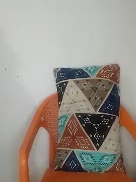 Sexy Radhikaa online show from January 8, 8:33 pm