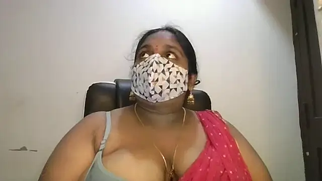 Sexy Radhikaa online show from August 1, 5:12 pm