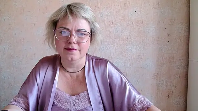 sweetsunset11 online show from September 24, 4:38 am