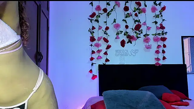 AlanaParker6  online show from December 5, 1:17 pm