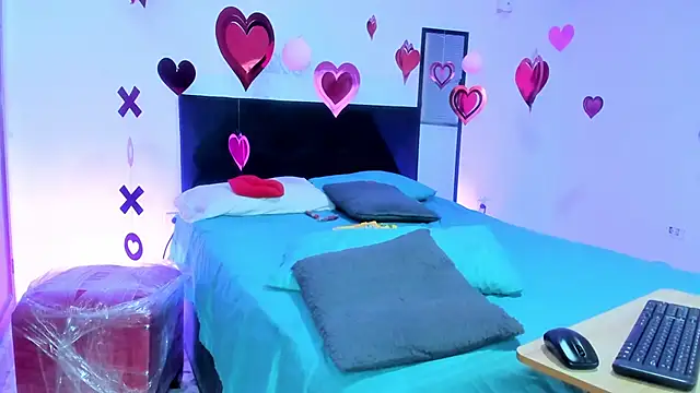 AlanaParker6  online show from February 25, 4:42 pm