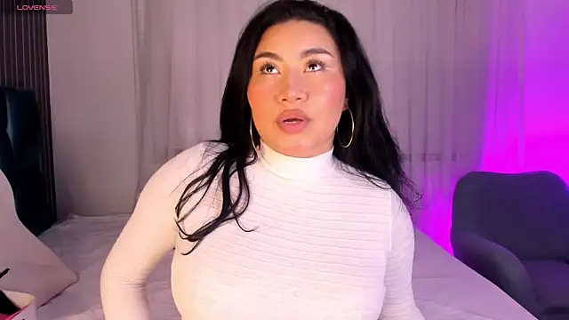 leylaclintonxx online show from October 28, 7:05 pm