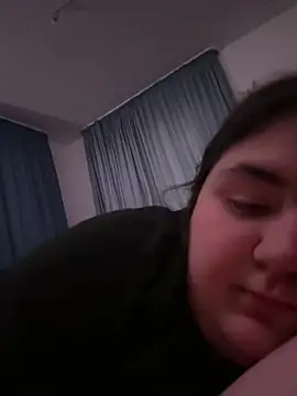 hotiee online show from February 22, 6:06 am