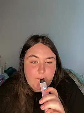 hotiee online show from April 23, 1:57 pm