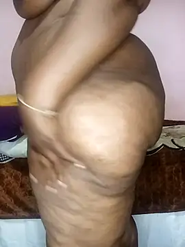 Snapshot of Sweetblackassxxx505 chatting on November 28, 7:49 pm Sweetblackassxxx505 online show from November 28, 7:49 pm