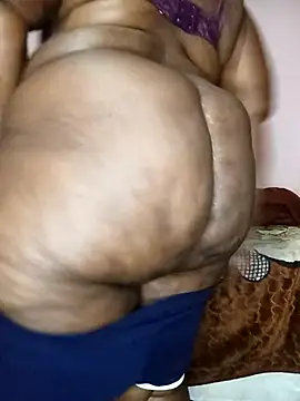 Snapshot of Sweetblackassxxx505 chatting on March 15, 7:09 pm Sweetblackassxxx505 online show from March 15, 7:09 pm