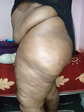 Snapshot of Sweetblackassxxx505 chatting on June 21, 10:23 pm Sweetblackassxxx505 online show from June 21, 10:23 pm