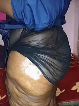 Snapshot of Sweetblackassxxx505 chatting on July 3, 9:21 pm Sweetblackassxxx505 online show from July 3, 9:21 pm