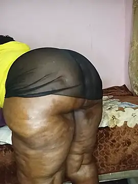 Snapshot of Sweetblackassxxx505 chatting on July 4, 9:54 pm Sweetblackassxxx505 online show from July 4, 9:54 pm