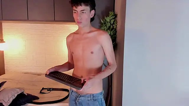 MattiDeLuca online show from December 21, 5:51 pm