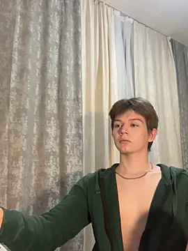 W N G S online show from December 11, 11:10 pm