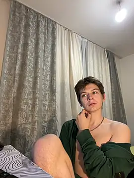 W N G S online show from December 13, 4:33 am