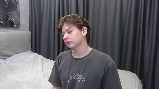 W N G S online show from October 10, 6:51 pm