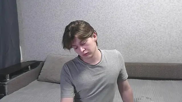 W N G S online show from November 3, 9:05 pm