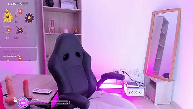 Evangeline johns online show from October 25, 8:47 pm