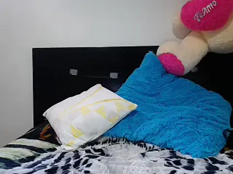 Snapshot of princehermosa44 chatting on February 12, 2:10 pm princehermosa44 online show from February 12, 2:10 pm