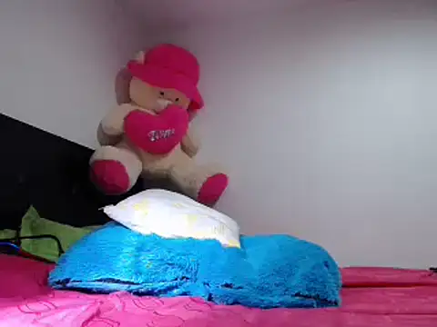 Snapshot of princehermosa44 chatting on March 4, 2:21 pm princehermosa44 online show from March 4, 2:21 pm