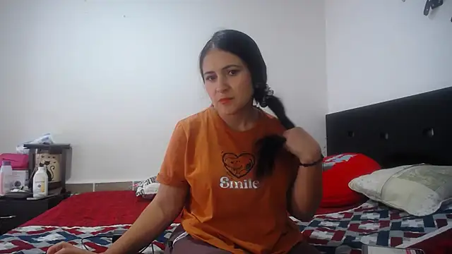 princehermosa44 online show from May 9, 6:13 pm