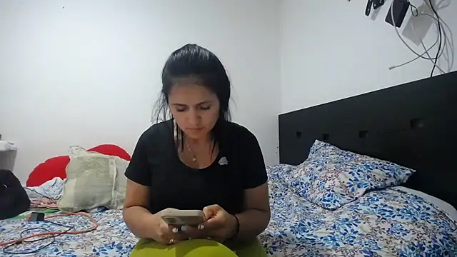 princehermosa44 online show from June 6, 8:57 pm