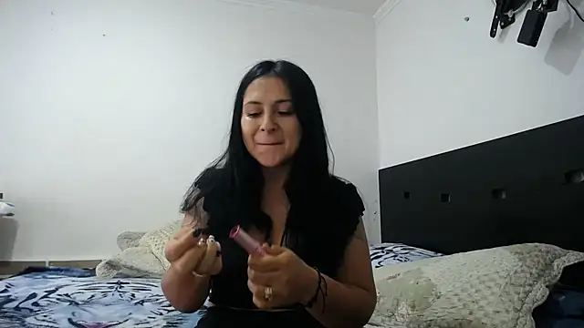 princehermosa44 online show from June 29, 5:02 pm