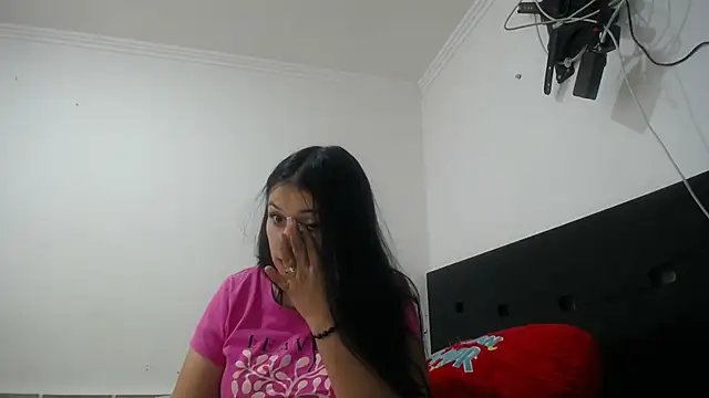 princehermosa44 online show from July 5, 7:10 pm