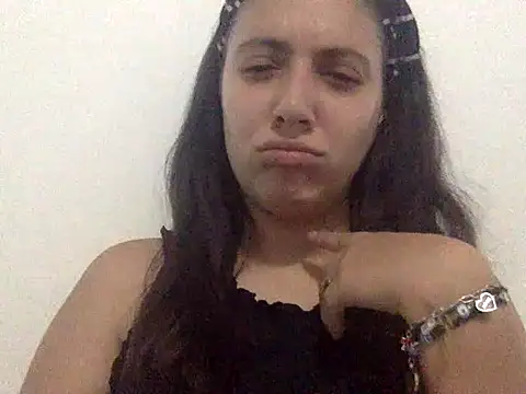 Snapshot of xBubblyBarbiexx chatting on March 21, 3:11 am xBubblyBarbiexx online show from March 21, 3:11 am