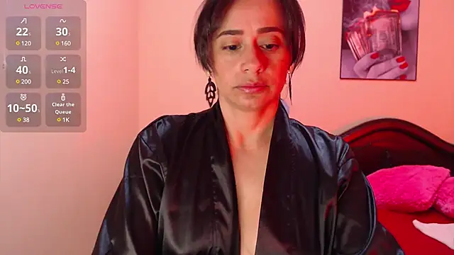 Snapshot of sara_florez1 chatting on March 12, 10:37 am sara florez1 online show from March 12, 10:37 am