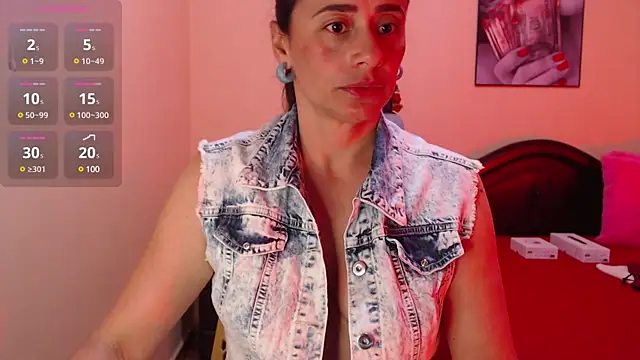 Snapshot of sara_florez1 chatting on March 15, 10:57 am sara florez1 online show from March 15, 10:57 am