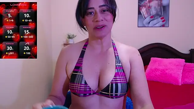 Snapshot of sara_florez1 chatting on September 12, 10:26 am sara florez1 online show from September 12, 10:26 am