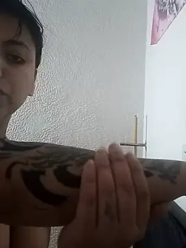 Snapshot of Naomy_veracruz_ chatting on May 20, 2:23 pm Naomy veracruz online show from May 20, 2:23 pm