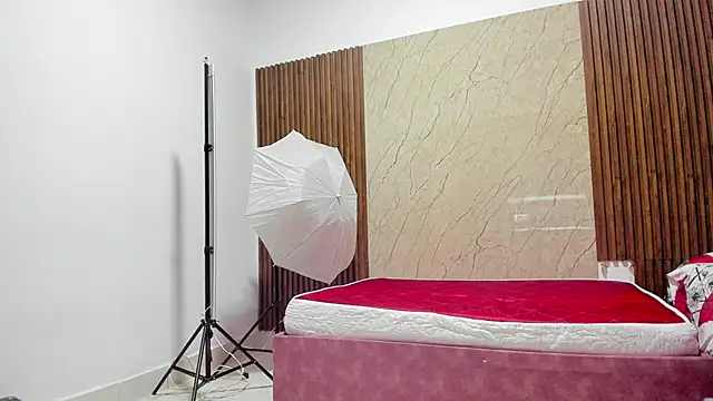 Snapshot of king_lovely_hornyy chatting on October 24, 6:26 pm king lovely hornyy online show from October 24, 6:26 pm